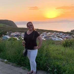 Meet your Posher, Laurel